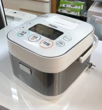 2018年製　ハイアール　3合炊き　マイコンジャー炊飯器　JJ-M31A