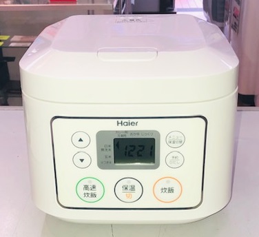 2018年製　ハイアール　3合炊き　炊飯器　JJ-M30C(W)