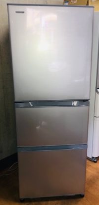 2018年製　東芝　3ドア冷凍冷蔵庫　GR-K33S(S)