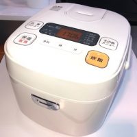 2018年製 アイリスオーヤマ ジャー炊飯器 ORC-MA50-W