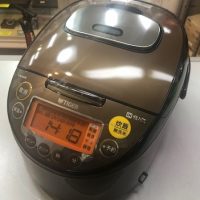 2018年製 タイガー IH炊飯ジャー JKT-J100