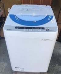 2015年製　シャープ　全自動洗濯機　ES-GE55P-A