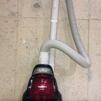 2016年製 パナソニック サイクロン式掃除機 MC-SK16A-R