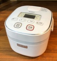 2017年製　シャープ　マイコンジャー炊飯器　KS-C5K-W