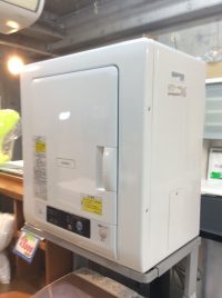 日立衣類乾燥機　4.0K　2018年製　DE-N40WX